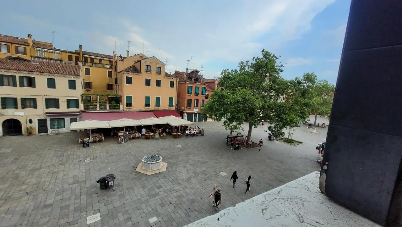 Casa Calle Renier Venice Italy